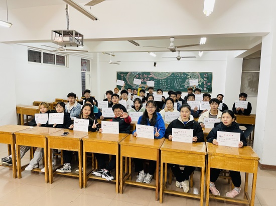 说明: C:\Users\Administrator\Desktop\开云kaiyun官方网站第一期“青马工程”培训班圆满结束\开云kaiyun官方网站第一期“青马工程”培训班圆满结束\1637721788.jpg