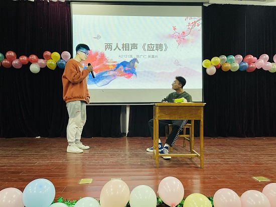 说明: C:\Users\Administrator\Desktop\开云kaiyun官方网站举办2021年迎新文艺表演大赛2021.12.15\开云kaiyun官方网站举办2021年迎新文艺表演大赛2021.12.15\2.jpg