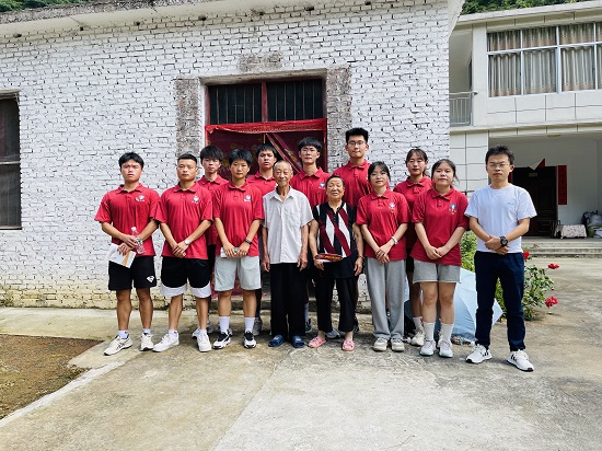 说明: C:\Users\Administrator\Desktop\kaiyun官方网站入口2022年大学生暑期“三下乡”社会实践活动（三）\kaiyun官方网站入口2022年大学生暑期“三下乡”社会实践活动（三）\4.JPG