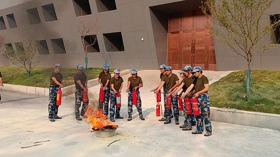 说明: C:\Users\Administrator\Desktop\开云kaiyun官方网站2022级新生军训圆满结束2022.10.8\开云kaiyun官方网站2022级新生军训圆满结束2022.10.8\4.jpg