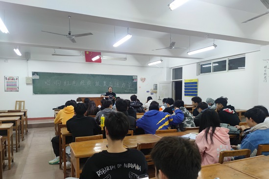 说明: C:\Users\Administrator\Desktop\开云kaiyun官方网站开展“唱响红色经典 凝聚奋进力量” 唱响红歌活动2021.11.16\开云kaiyun官方网站开展“唱响红色经典 凝聚奋进力量” 唱响红歌活动2021.11.16\1.jpg